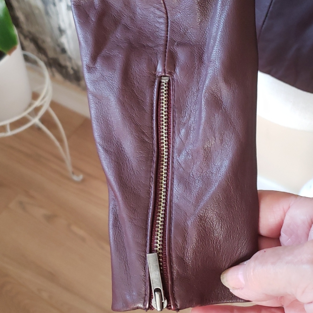 Leather jacket S/P - Picture 10 of 12